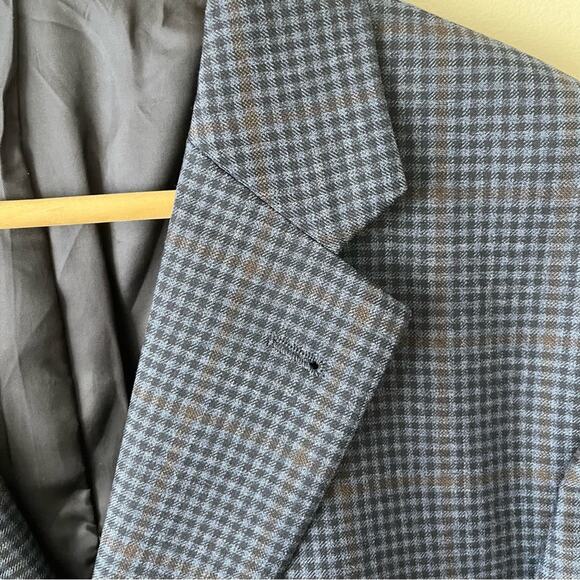 Jos. A Bank Tailored Fit Check Sportcoat Men's Blue Wool Blazer size 46L - Picture 3 of 9